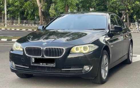 BMW 520D DIESEL AT HITAM 2013 DIJUAL CEPAT TERMURAH BERGARANSI