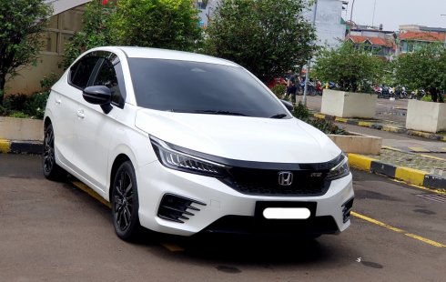 Honda City Hatchback CVT with  Sensing™ 2022 putih km 23 ribuan pajak panjang