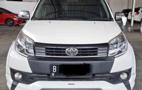 Toyota Rush TRD M/T ( Manual ) 2015 Putih Tangan 1 Good Condition Siap Pakai