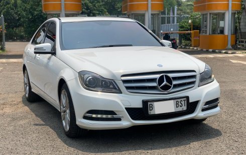 Mercedes-Benz C-Class C200 2014