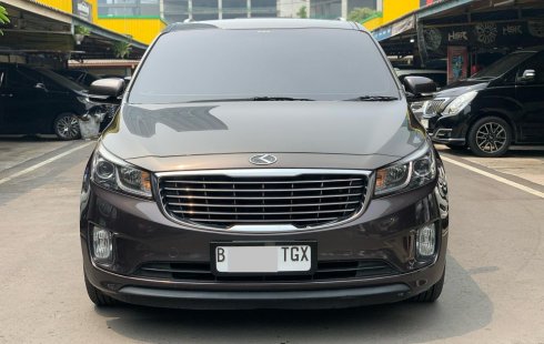 Kia Grand Sedona Ultimate 2017