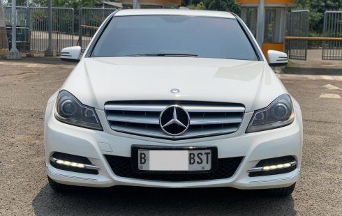 Mercedes-Benz C-Class C200 2014