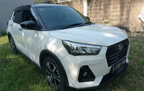 Daihatsu Rocky 1.0 R TC CVT ASA 2021 Putih