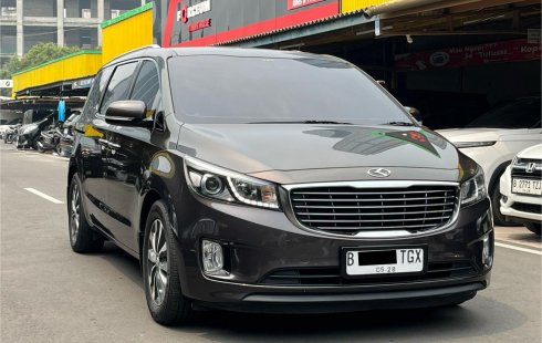 KIA GRAND SEDONA ULTIMATE AT COKLAT 2017‼️