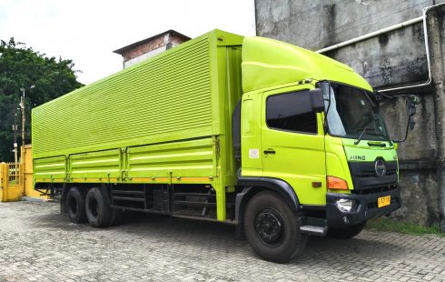 MULUS+banBARU MURAH Hino tronton 6x2 FL 260 JW wingbox 2018 wing box