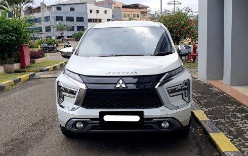 Mitsubishi Xpander Ultimate A/T 2022 putih km 11 ribuan cash kredit proses bisa dbantu