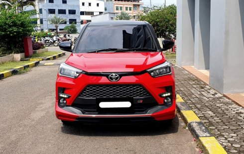 Toyota Raize 1.0T GR Sport CVT (One Tone) 2022 merah km 28 ribuan