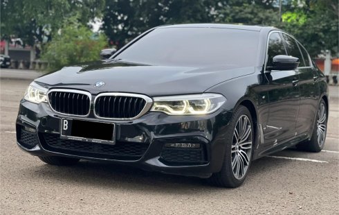 BMW 5 Series 520d 2020 Hitam