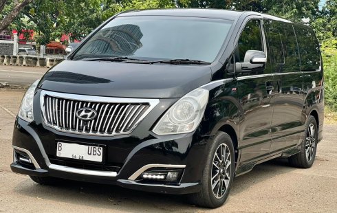 Hyundai H-1 Royale 2018 Hitam