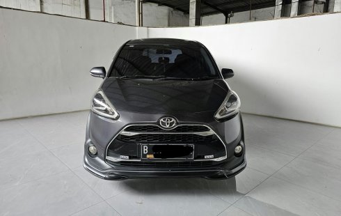Toyota Sienta Q AT ( Matic ) 2016 Abu² Tua Km low 98rban plat ganjil siap pakai