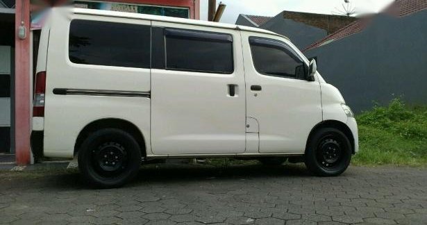 Modifikasi Mobil Grand Max Blind Van Arena Modifikasi