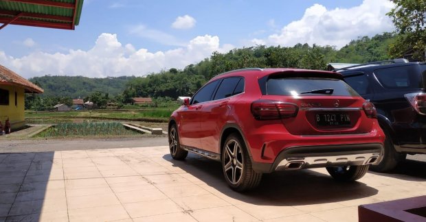 Review Mercedes Benz Gla 200 Amg Line 2018