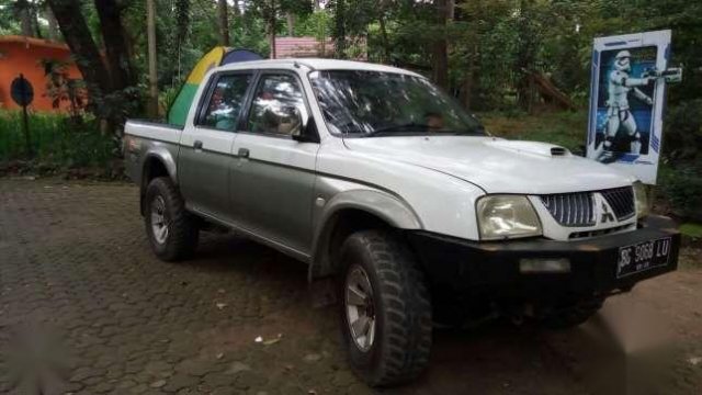 Mitsubishi l200 mk3