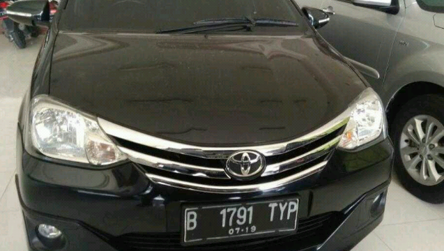 Situs Jual  Beli  Mobil  Toyota  Etios  Valco TOM S Edition 