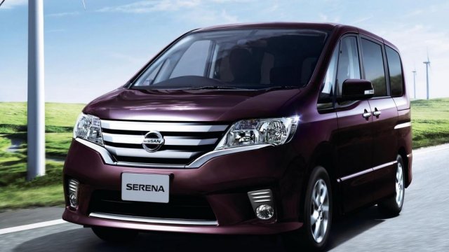 Nissan serena 2013