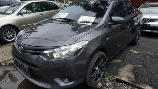 Bursa jual beli mobil bekas Toyota Vios 2022 termurah 