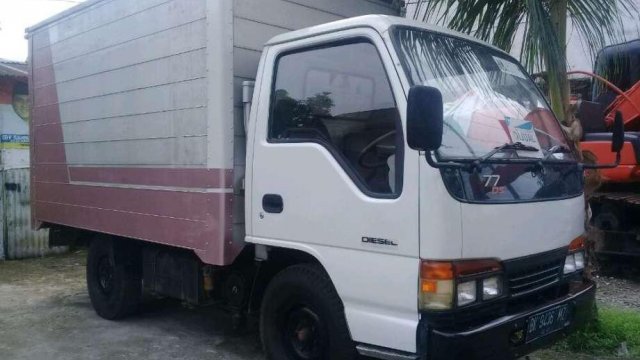 Jual beli mobil Isuzu  Elf  2000 bekas  baru harga murah