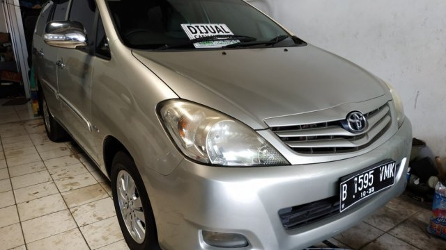  Jual  beli mobil  Toyota Kijang  Innova E 2 0 DKI Jakarta 