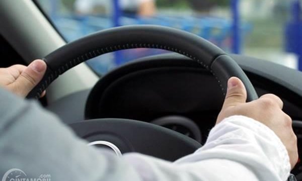 Tips Test Drive Mobil Baru, Coba Semua Fiturnya!