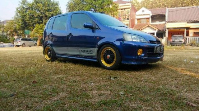  Mobil  Daihatsu  YRV  2002  Deluxe terbaik di Jawa Barat 4096147