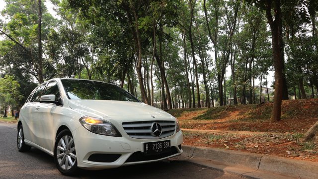 Situs jual beli mobil  Mercedes Benz B CLass B 200 baru 