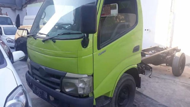 Jual mobil bekas murah Hino Dutro 2012 di Sulawesi Selatan 4299930