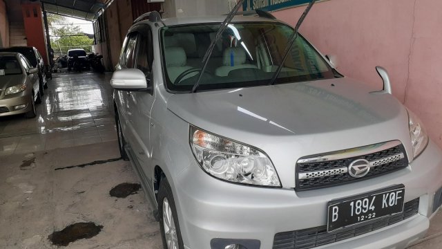 Tawaran terbaik mobil  Daihatsu Terios  2012 baru  atau bekas  