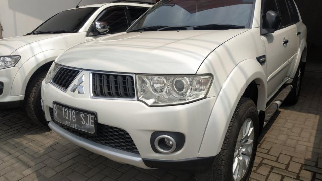 Diskon mobil  baru Mitsubishi Pajero  Sport  Exceed 2011 Kota 