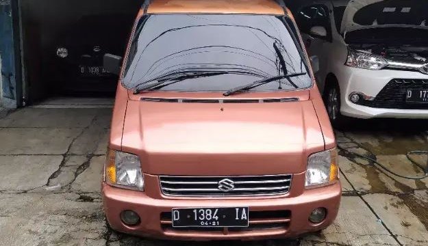 Promo akhir tahun Suzuki Karimun warna  Orange  bekas baru 