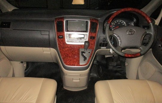 Beli mobil  Toyota  Alphard 2005 bekas harga  murah kualitas 