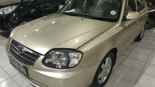 Jual mobil  bekas  murah  Hyundai  Avega 2009 di DIY 