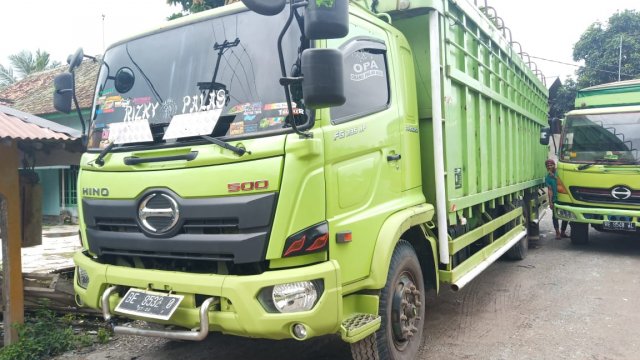 Dijual Cepat Mobil Truk HINO Ranger FG 235 JP 2017, Lampung 4407352