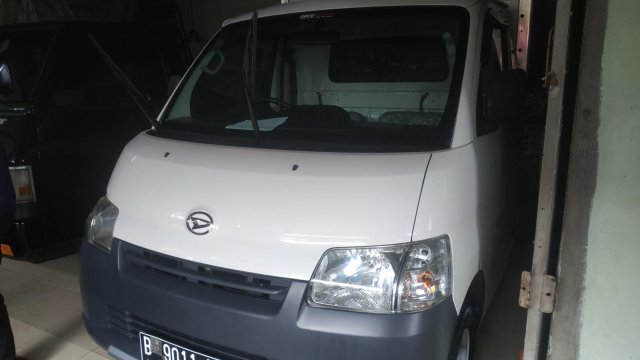 DP ceper  untuk mobil Daihatsu Gran Max Box 2014 bekas 