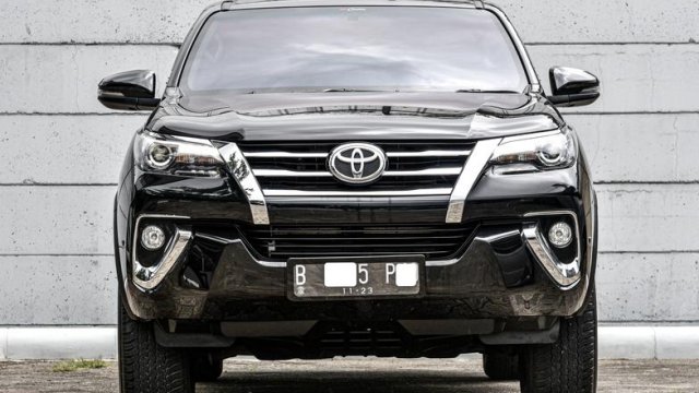 Jual mobil  Toyota Fortuner  2021  bekas  baru  harga murah  