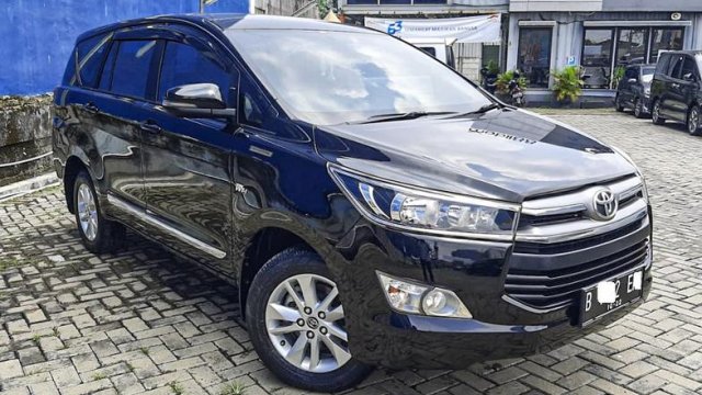 Bursa jual beli mobil bekas Toyota Kijang Innova 2022 