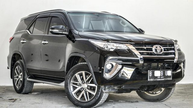 Jual mobil  Toyota Fortuner  2021  bekas  baru  harga murah  