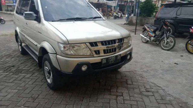 Isuzu Panther 2006 - Jual Beli Mobil Bekas Murah 02 2021