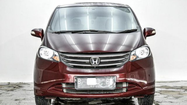 Tawaran terbaik  mobil  Honda  Freed 2012 baru  atau bekas  