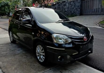 Situs Jual  Beli  Mobil  Toyota  Etios  Valco G Bekas termurah 