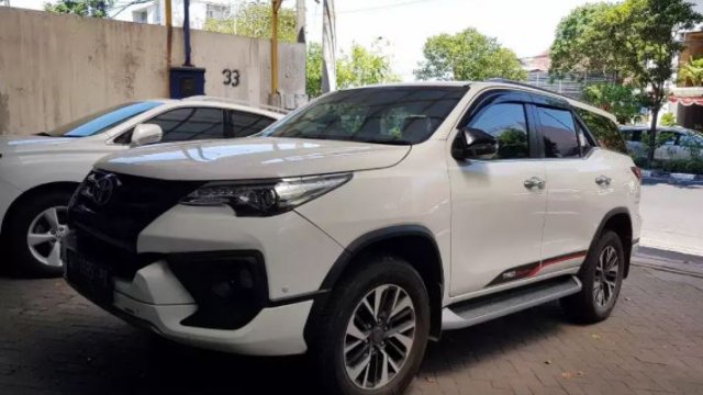 Jual mobil  Toyota Fortuner  Jawa Timur  bekas  aman murah  