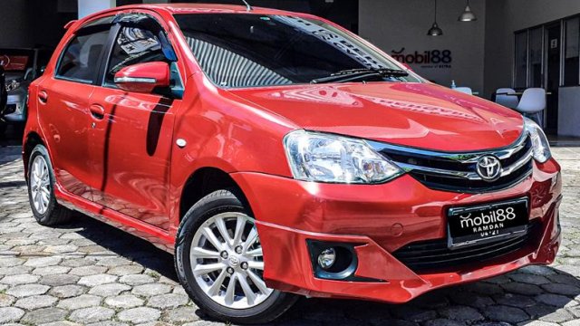 Situs Jual  Beli  Mobil  Toyota  Etios  Valco G Bekas termurah 