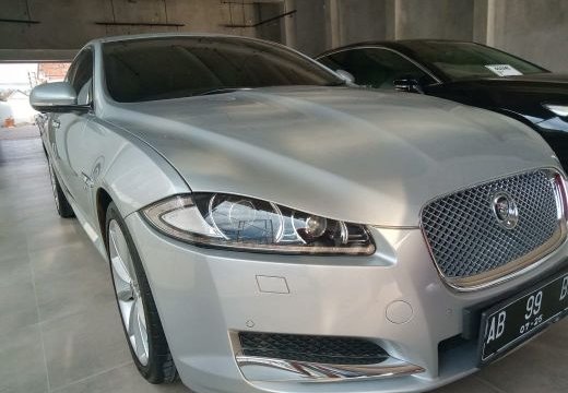 Situs jual beli mobil  Jaguar XF baru bekas harga  terbaik  