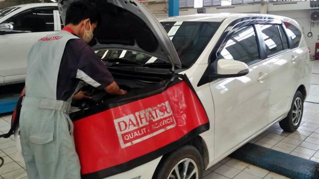 10 Rekomendasi Oli Mobil Sigra Terbaik