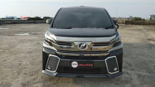 Toyota Vellfire 2016