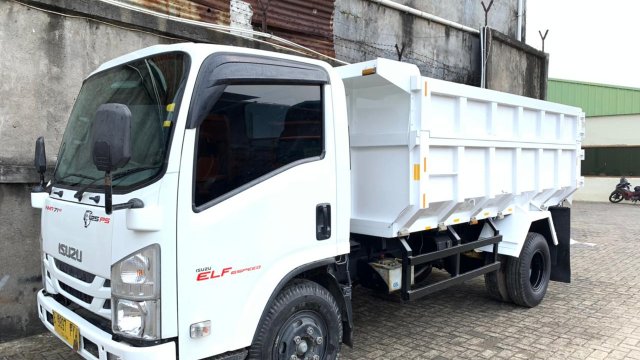 Isuzu Panther Pick Up Diesel 2002 - Jual Beli Mobil Bekas 