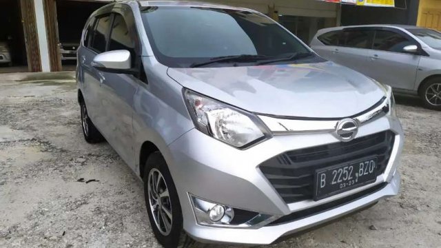 Mobil Daihatsu Sigra 2018 R terbaik di Riau 4503720