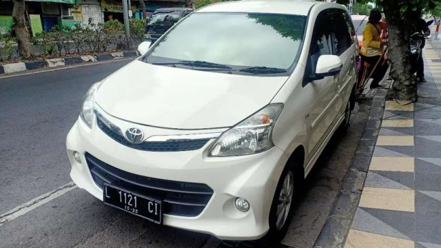  Mobil Toyota Bekas Baru Jawa Timur 