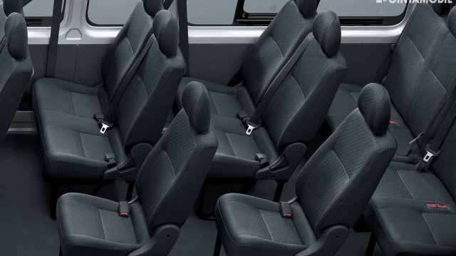 Kelebihan dan Kekurangan Toyota HiAce 15 Seat yang Bisa Muat Banyak