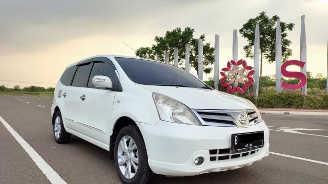 Mobil Grand Livina Bekas - Jual Beli Nissan Grand Livina Dengan Harga ...