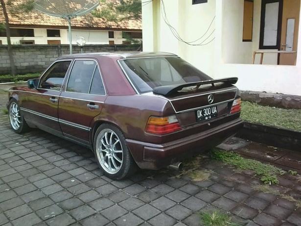 Mobil mercy apa adanya, seri 300E th.88, 3000 CC